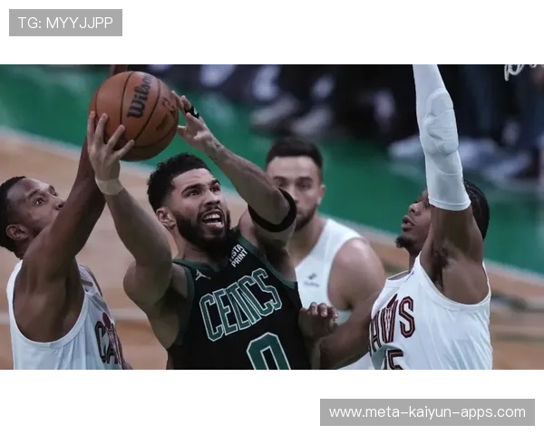 凯尔特人快攻连贯,塔图姆砍下全场最高分 凯尔特人快攻连贯,塔图姆砍下全场最高分